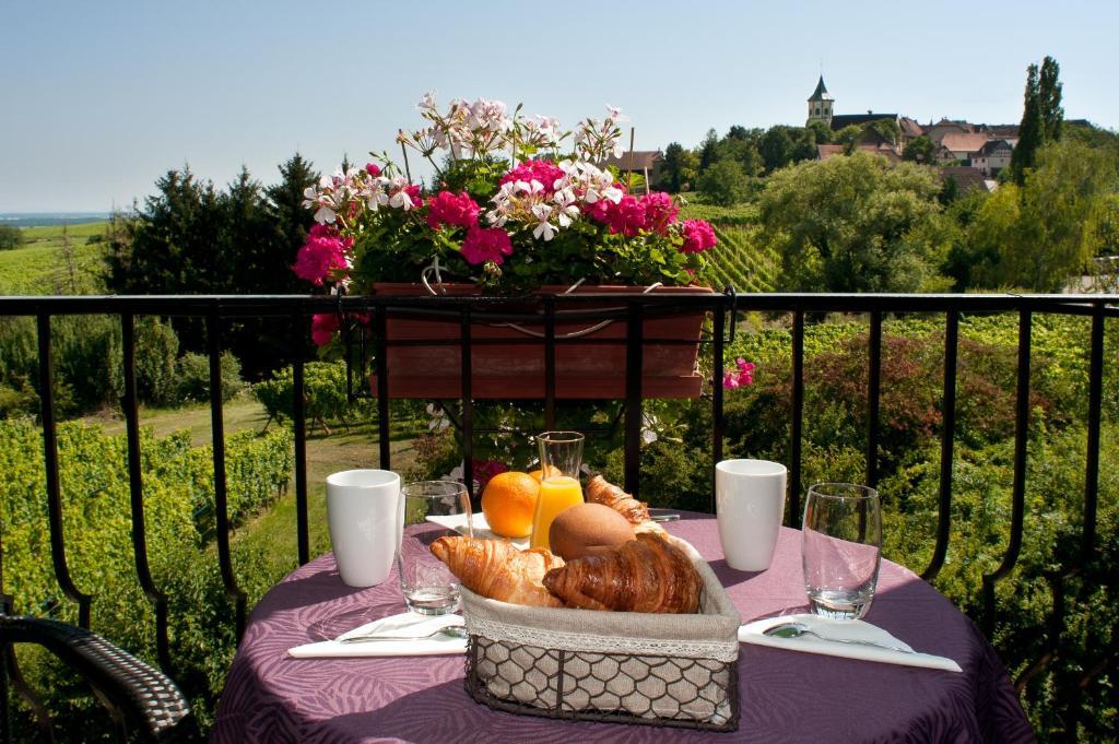 Hotel Restaurant Au Riesling Zellenberg Dış mekan fotoğraf